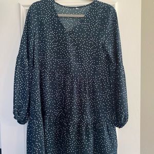 Woman’s medium dress
